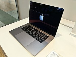 300px-MacBook_Pro_15